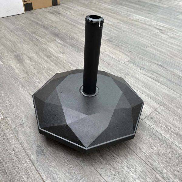 base-ombrellone-concrete-parasol-dark-grey-ombrelloni-quaiato