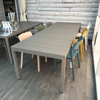 set-pranzo-tavolo-trio-210-sedie-trill-bistrot-nardi